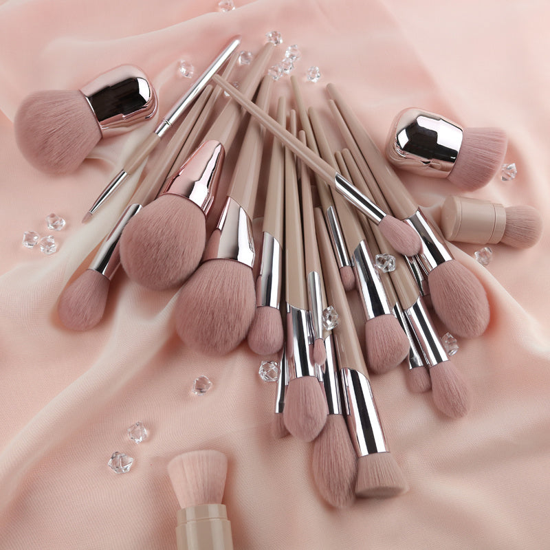 Heart Pink Brush Set
