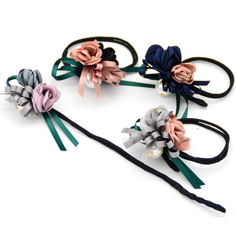 PearlBloom Hair Bun Clip