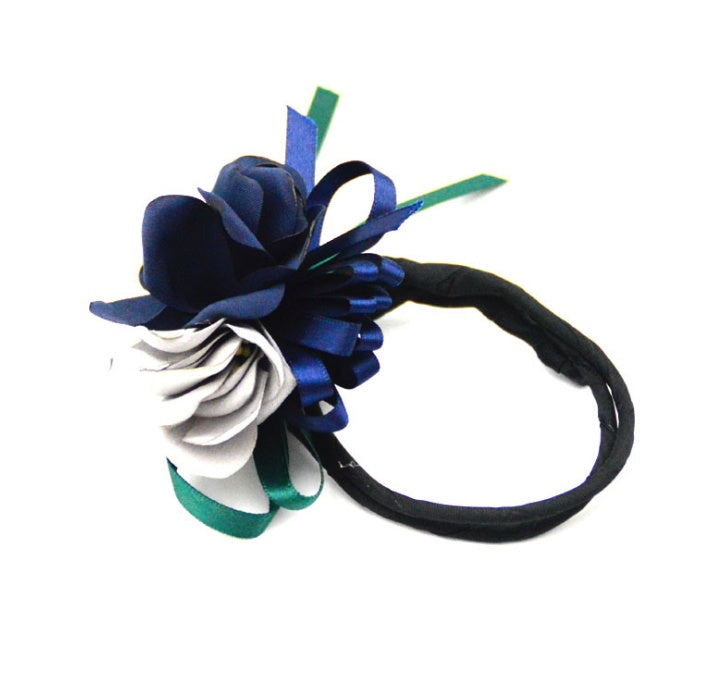 PearlBloom Hair Bun Clip
